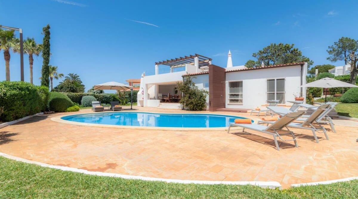 Villa Prado - Beautiful Beachfront Villa Albufeira Exterior foto
